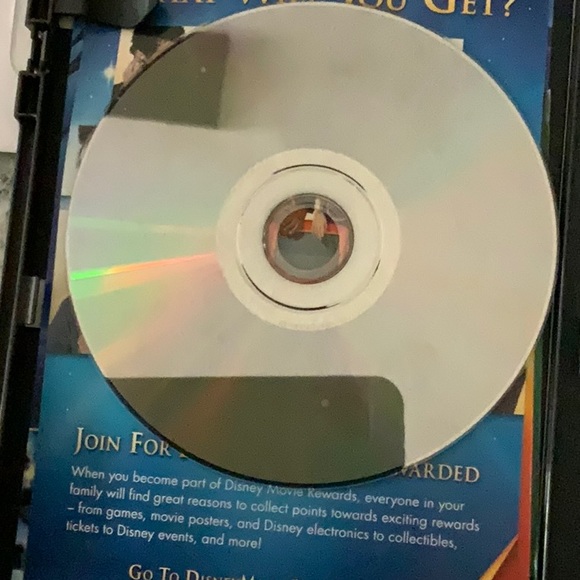 Walt Disneys Meet The Robinsons - Picture 4 of 4